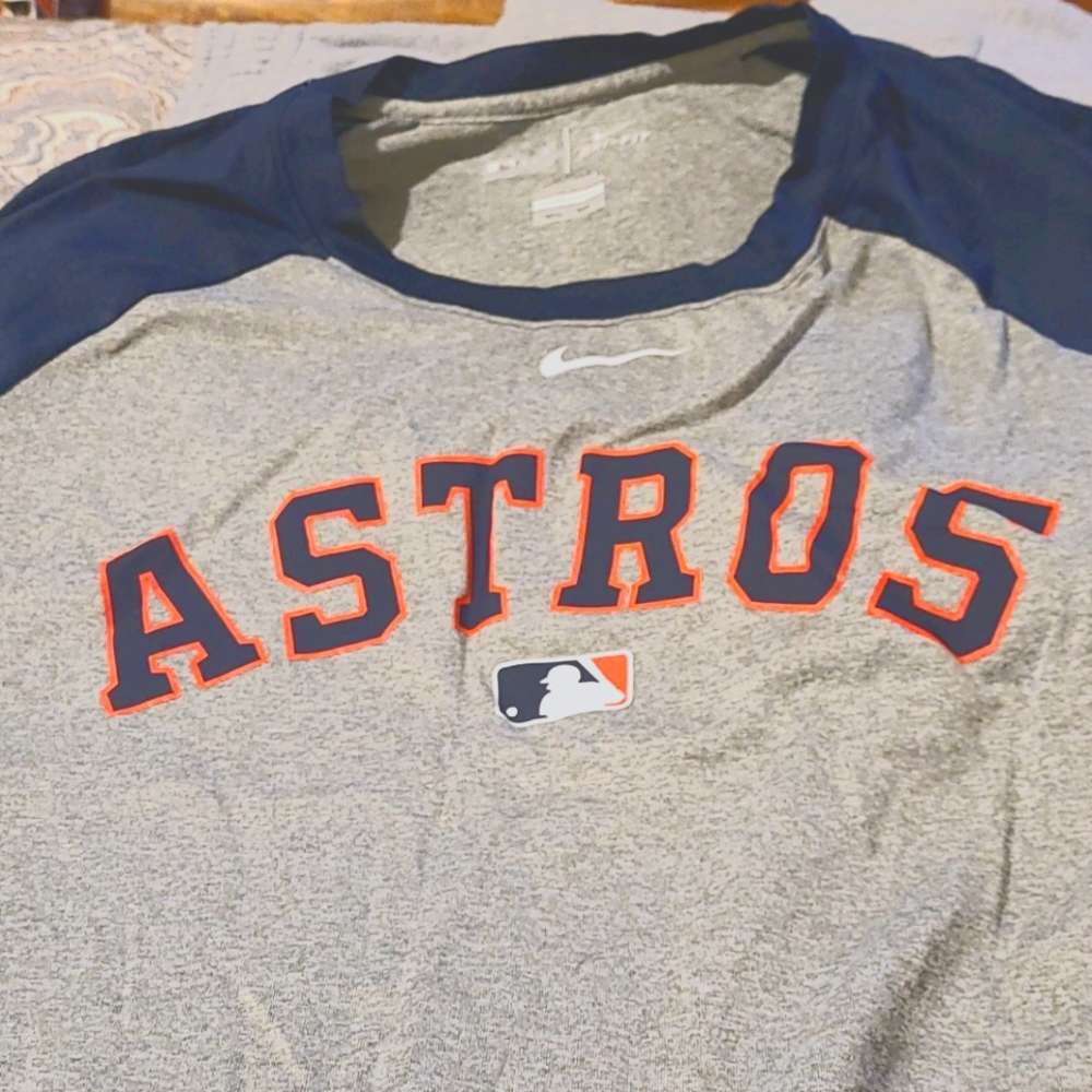 Astros tee